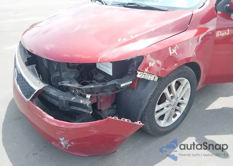 2011 Kia Forte Ex z USA, uszkodzony, nr VIN KNAFU5A21B5325898